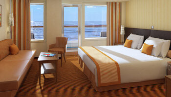 1548635724.4391_c152_Carnival Cruises Carnival Horizon Accommodation Ocean Suite.jpg